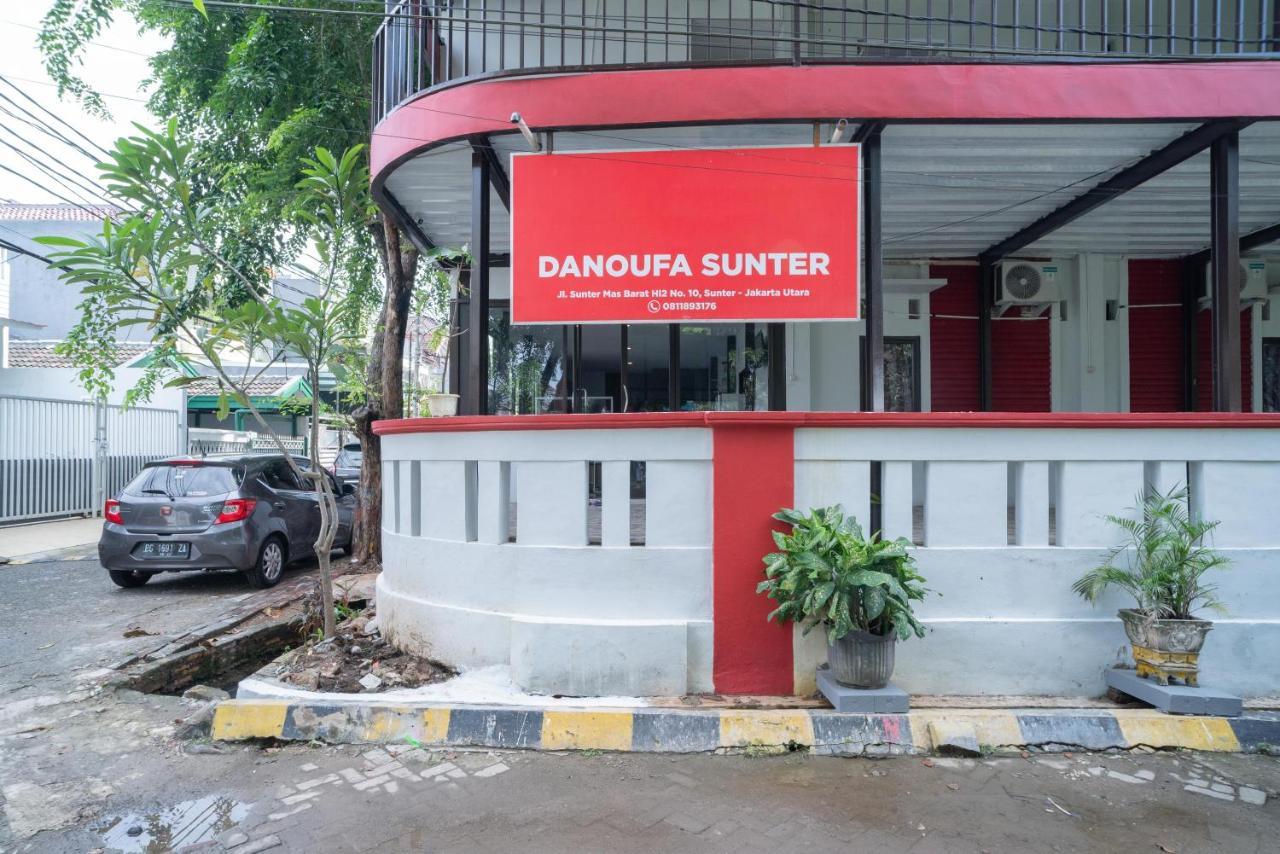 Reddoorz Plus Near Itc Cempaka Mas 2 Jakarta Exterior photo
